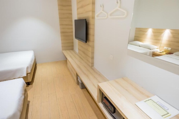 Summer View Hotel image 16