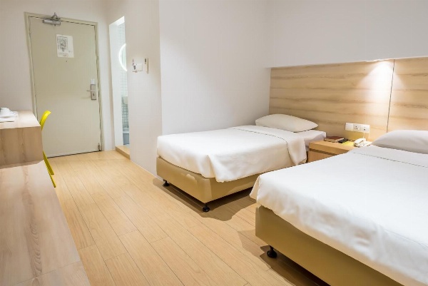 Summer View Hotel image 4